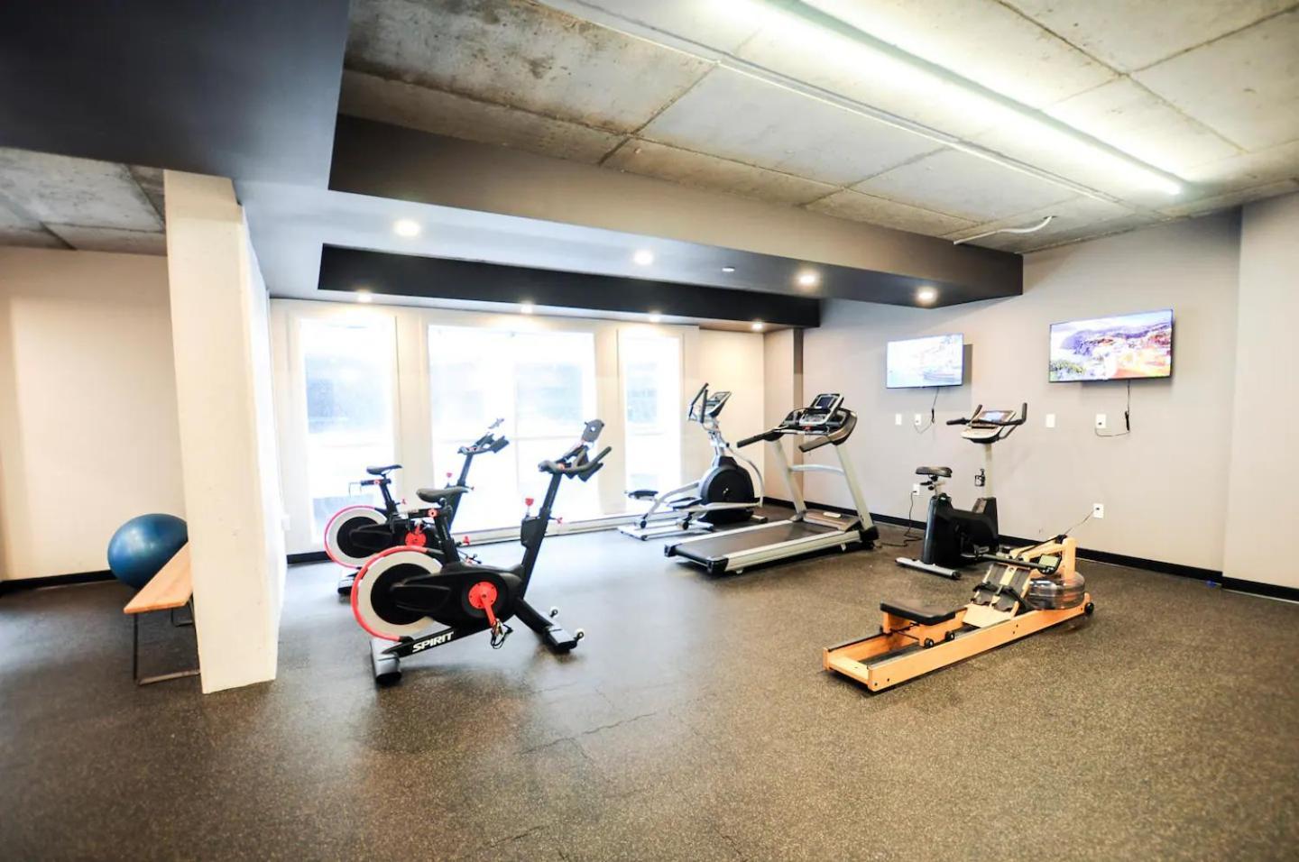 Quebec, Rustique Chic En Ville, Piscine Sur Le Toit Pour 2 A 6 Invites Exteriör bild