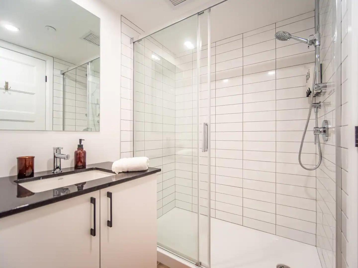 Quebec, Rustique Chic En Ville, Piscine Sur Le Toit Pour 2 A 6 Invites Exteriör bild