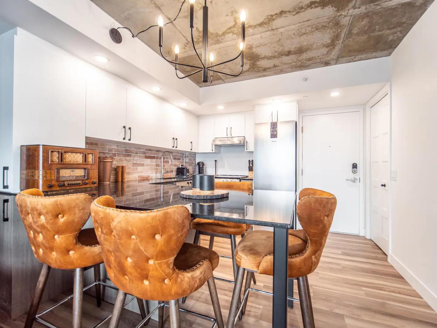 Quebec, Rustique Chic En Ville, Piscine Sur Le Toit Pour 2 A 6 Invites Exteriör bild